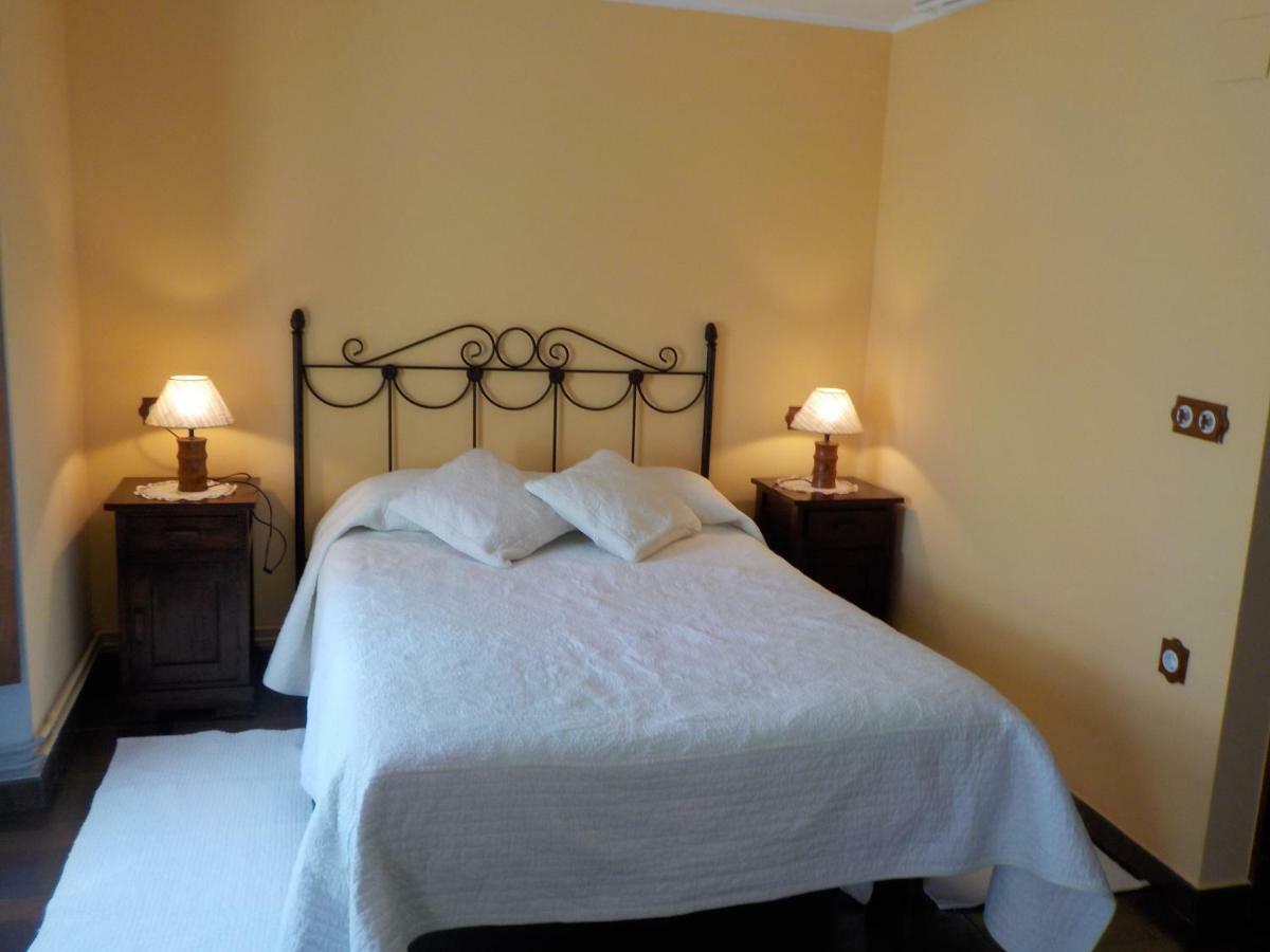 Apartamentos Rurales La Husteriza Руэнес Экстерьер фото
