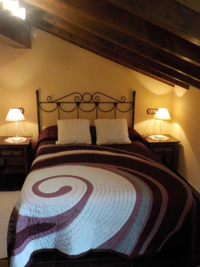 Apartamentos Rurales La Husteriza Руэнес Экстерьер фото