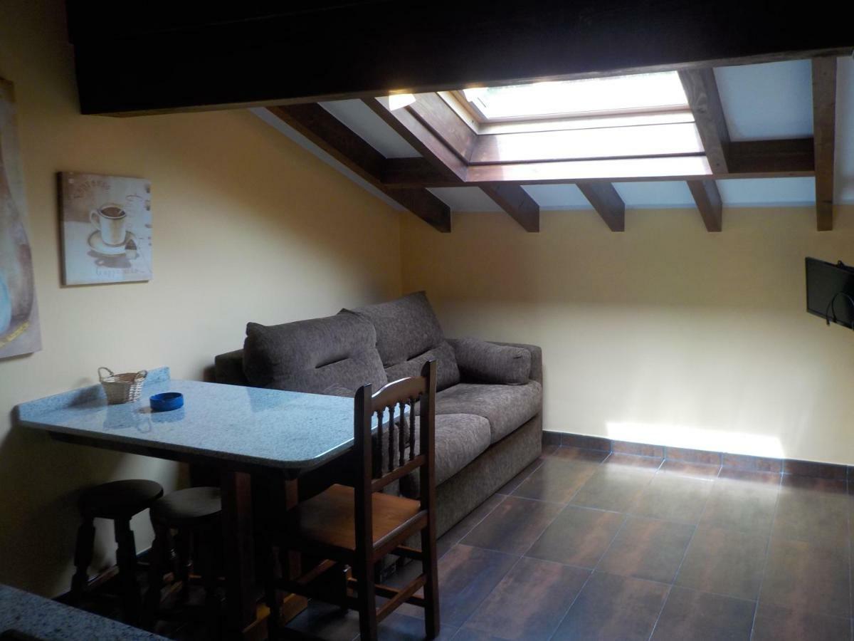 Apartamentos Rurales La Husteriza Руэнес Экстерьер фото